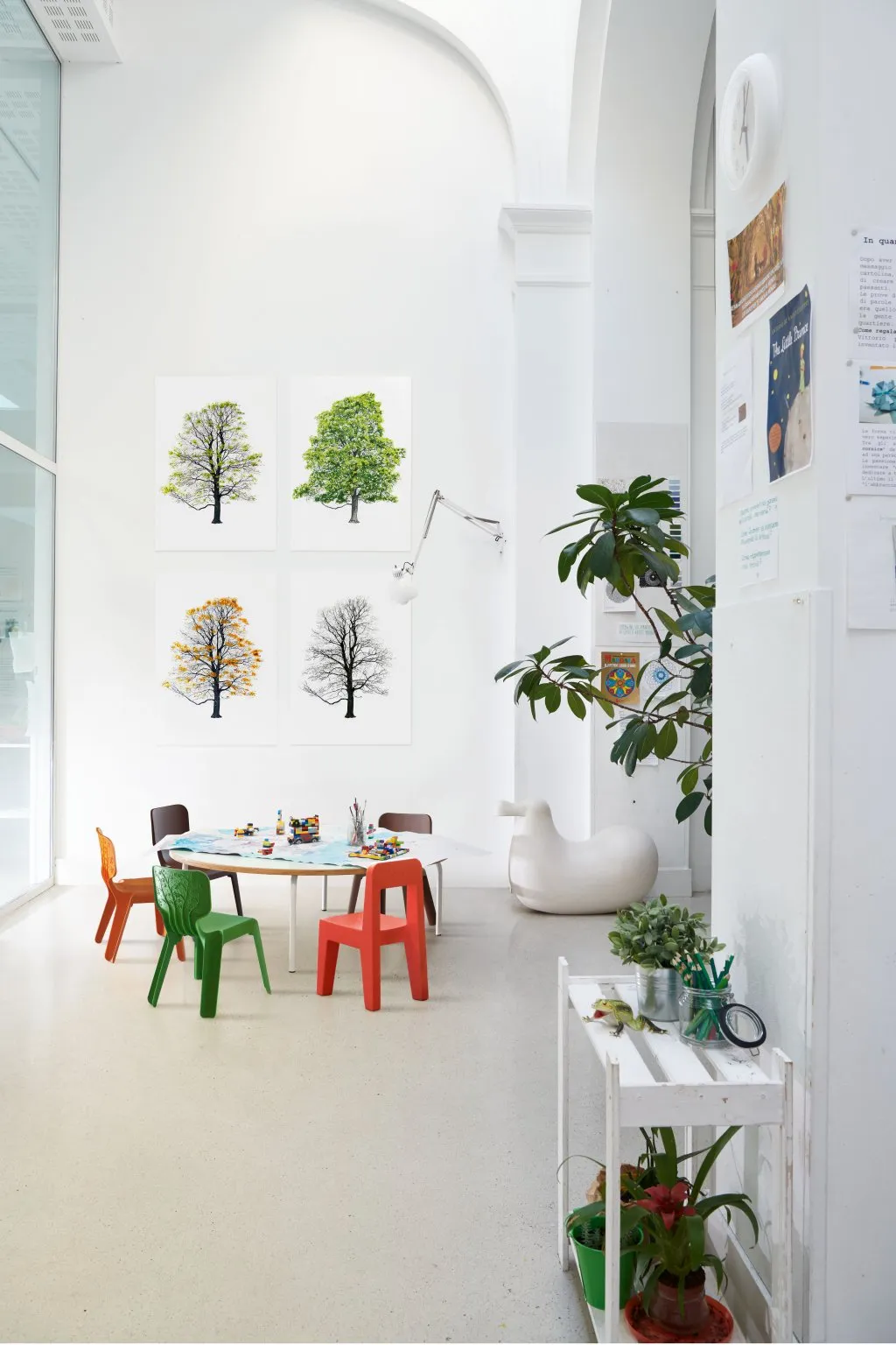Alma Stacking chair for children, suitable for outdoor use