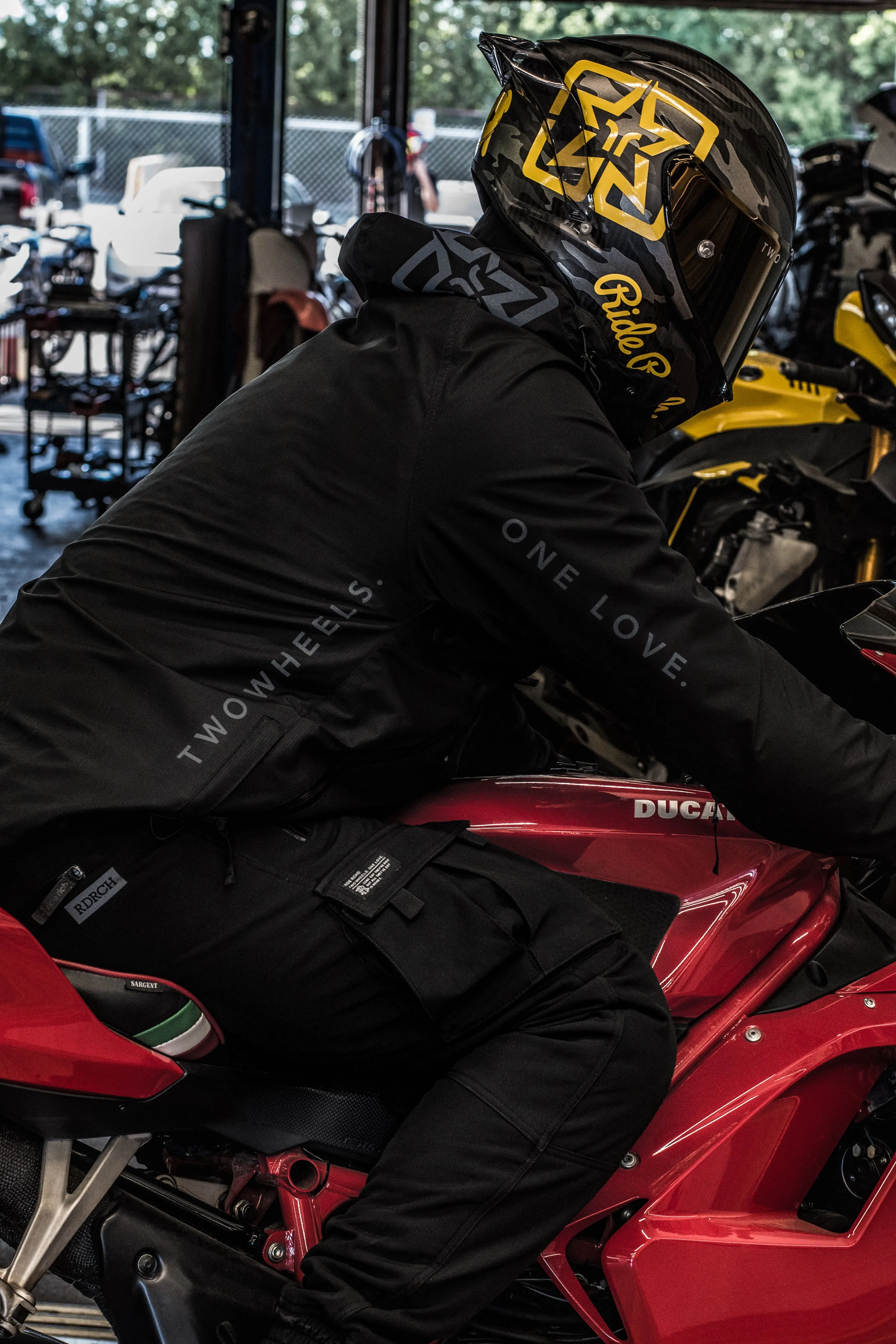 Concord™ Armoured Anorak Jacket {The Message}